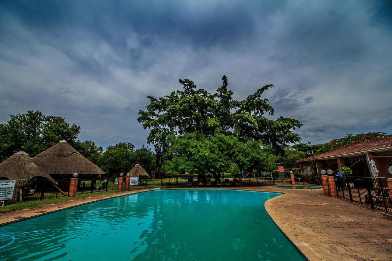 Simunye Country Club And Lodge Mhlumeni エクステリア 写真